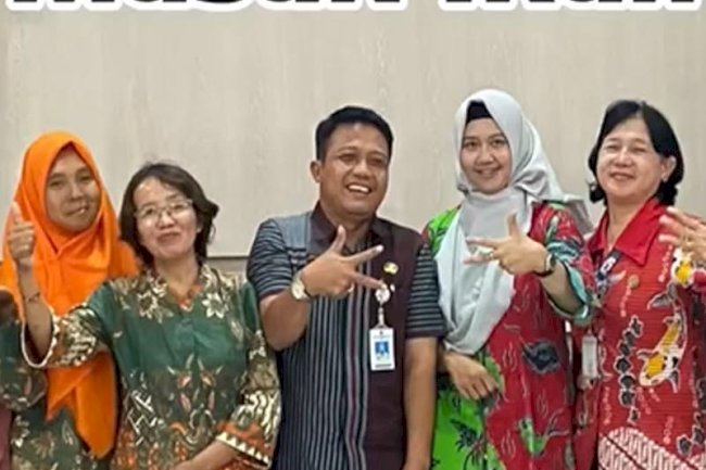 Demo Masak Ikan  dengan kelompok Pengolah dan Pemasar Ikan (POKLAHSAR)