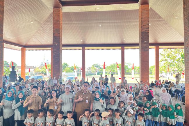 GERAKAN MEMASYARAKATKAN MAKAN IKAN (GEMARIKAN)