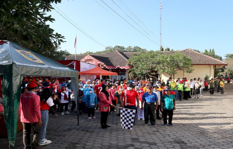 Pembagian Puluhan Doorprize di Basar Pasar Tani DKPP