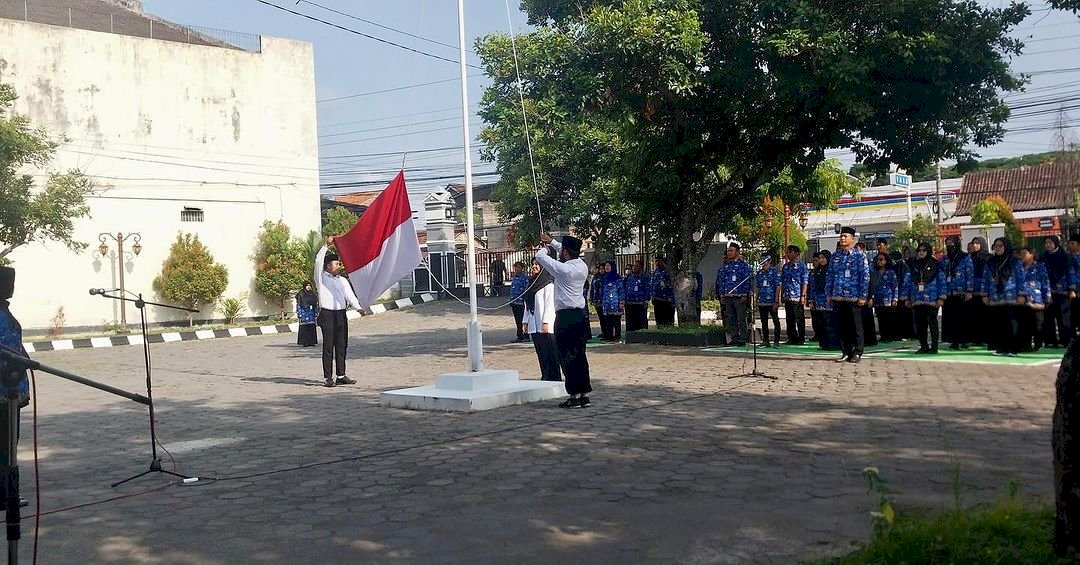 Upacara Memperingati Hari Sumpah Pemuda  28 Oktober 2024