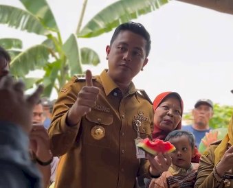 Panen Semangka Bersama Bupati Klaten di Desa Demak Ijo