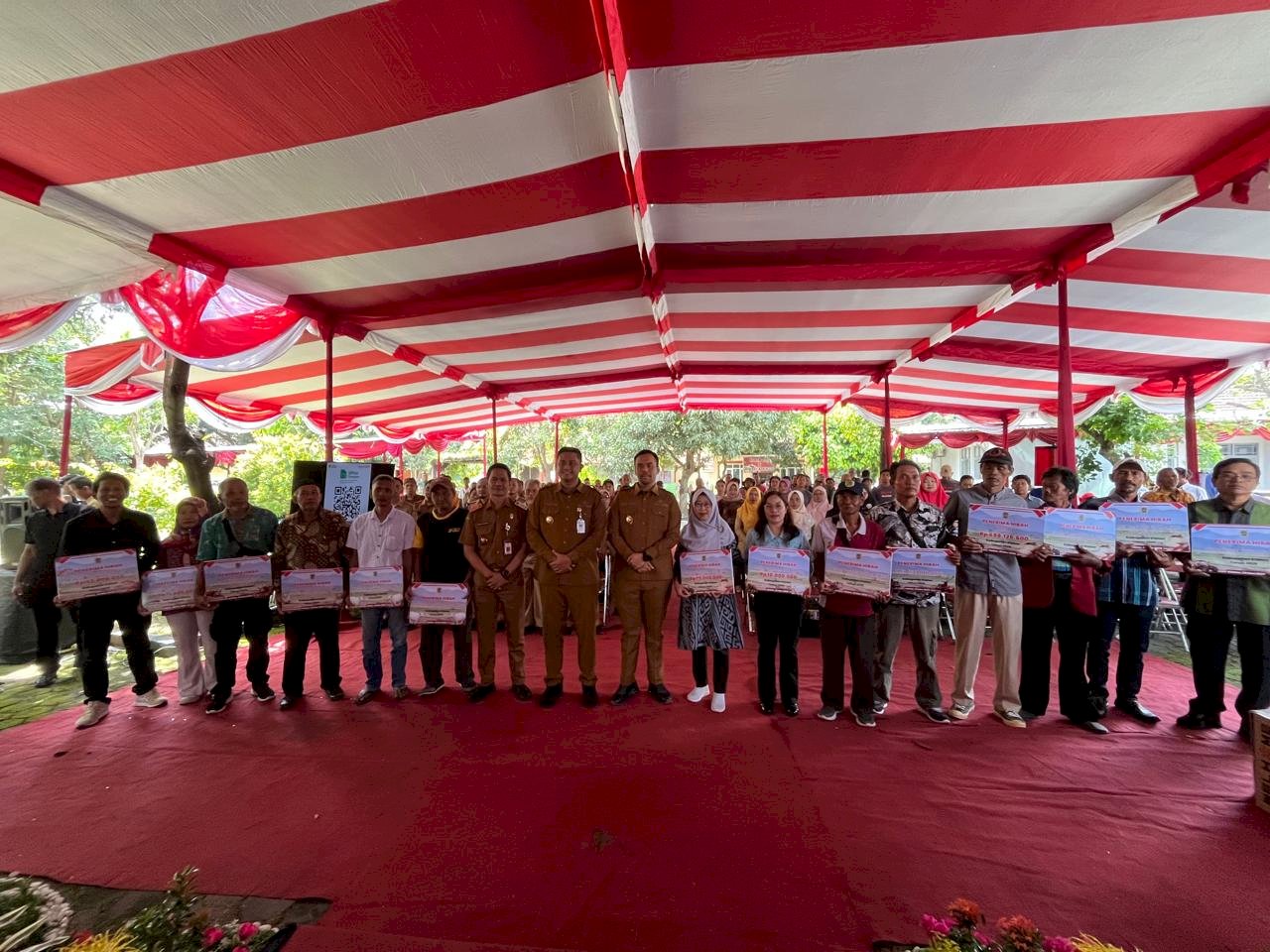 DKPP Klaten Salurkan Bantuan Hibah Rp 10,6 Miliar & Luncurkan Aplikasi SIMAS TAMPAN.