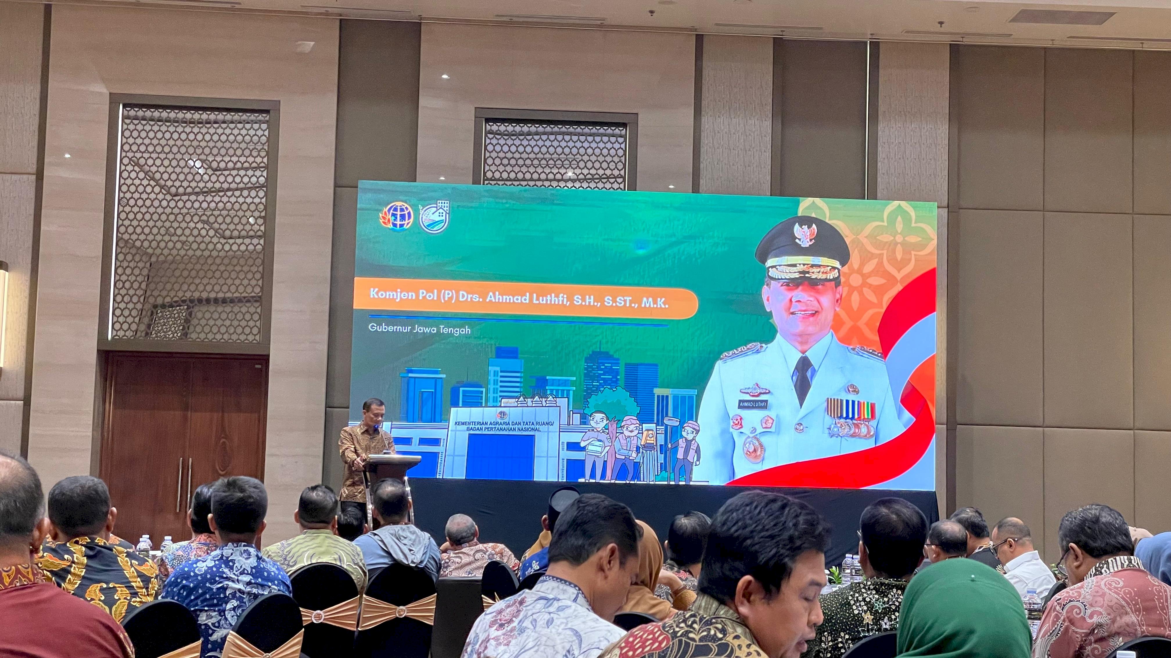 KEPALA DKPP DAMPINGI BUPATI KLATEN DALAM RAKOOR PENGENDALIAN ALIH FUNGSI LAHAN SE-JATENG