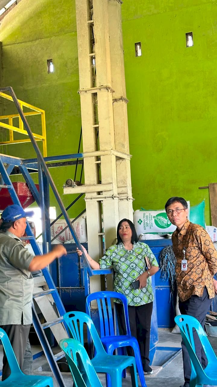 KUNJUNGAN KEPALA DINAS KETAHANAN PANGAN PROVINSI JAWA TENGAH KE LUMBUNG GAPOKTAN JOHO PRAMBANAN 
