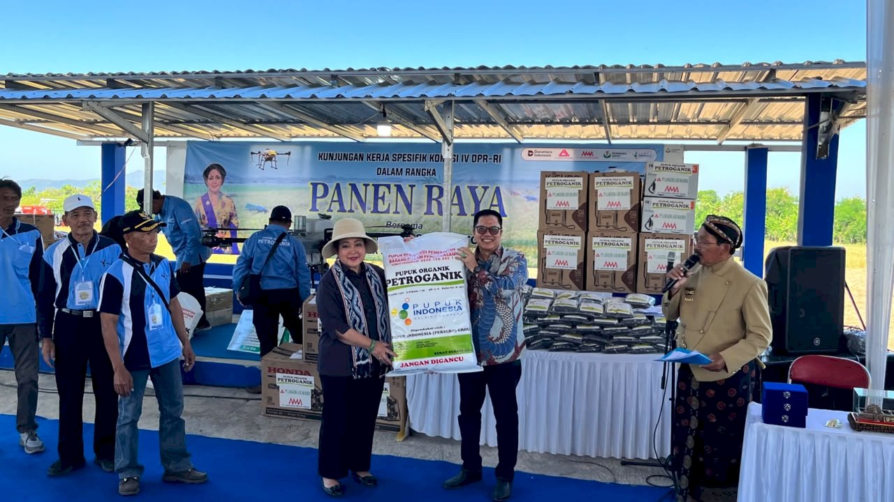 DKPP Klaten Mendampingi Kunjungan Kerja Spesifik Komisi IV DPR RI dalam Kegiatan Panen Raya