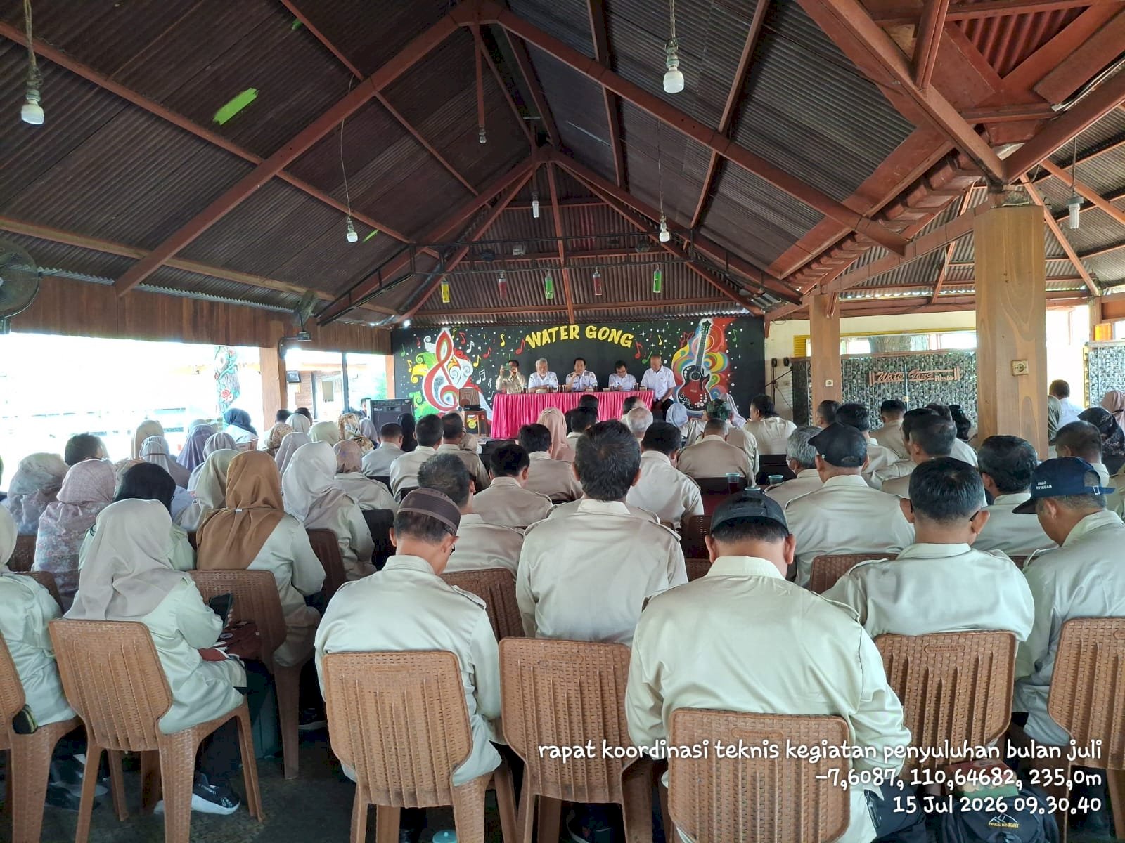 Rapat Koordinasi Teknis DKPP bersama Penyuluh Pertanian sekabupaten Klaten Tahun 2026 di Water Gong Polanharjo