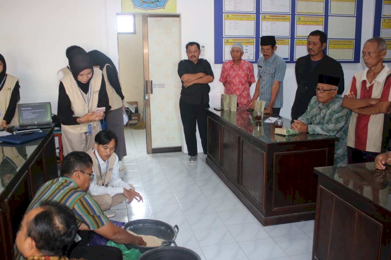 Mahasiswa KKN UIN dan DKPP Klaten Gelar Pelatihan & Bimtek Pembuatan Pakan Bebek di Desa Cucukan Prambanan