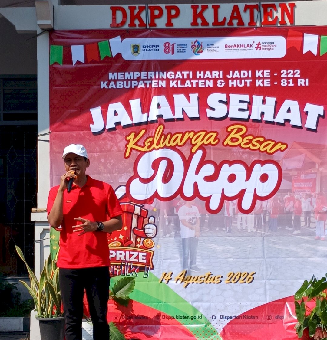 Keluarga Besar DKPP Klaten Meriahkan HUT Ke-222 Klaten dan HUT Ke-81  RI Lewat Jalan Sehat