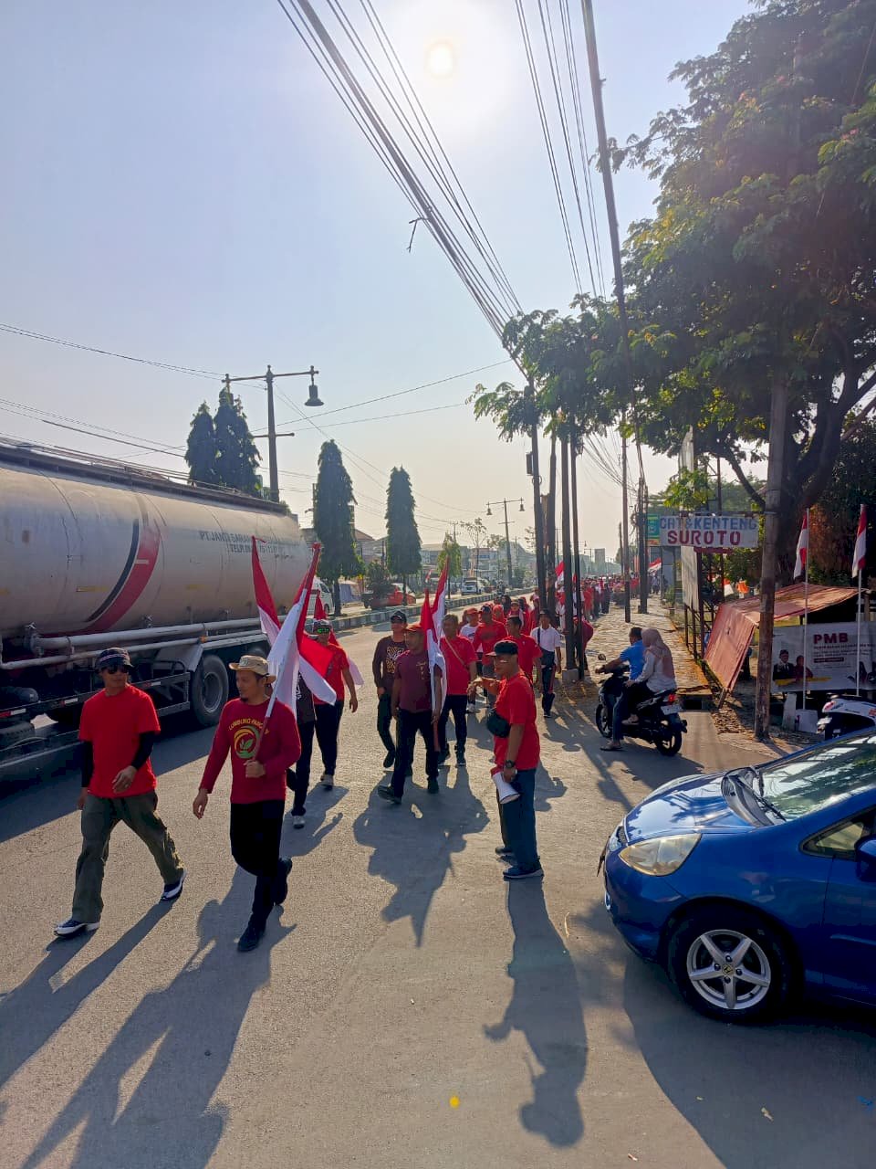 Keluarga Besar DKPP Klaten Meriahkan HUT Ke-222 Klaten dan HUT Ke-81  RI Lewat Jalan Sehat