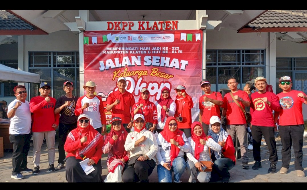 Keluarga Besar DKPP Klaten Meriahkan HUT Ke-222 Klaten dan HUT Ke-81  RI Lewat Jalan Sehat