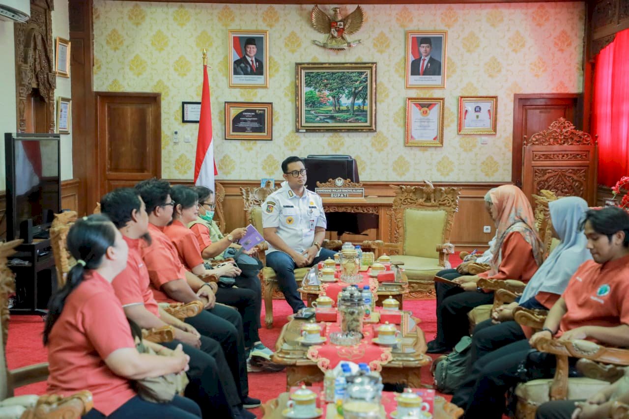 Perkuat Pencegahan Penyakit Zoonosis, PDHI Klaten Audiensi dengan Bupati Hamenang
