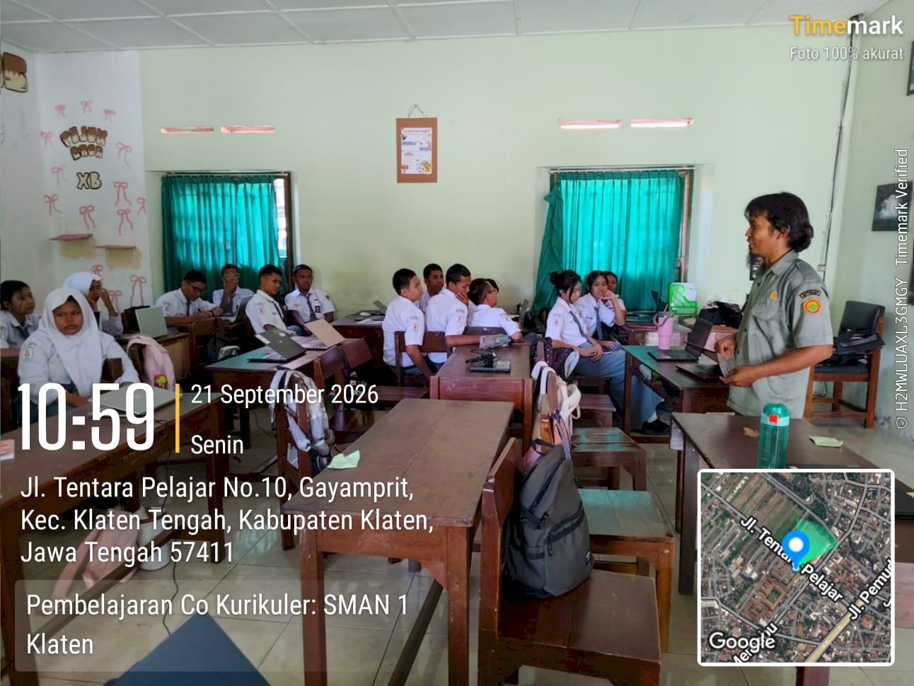 CO-Kurikuler Kelas 10 sebanyak 11 kelas Belajar Budidaya Sayuran Manfaatkan Lahan Sisa Masjid Belakang Sekolah